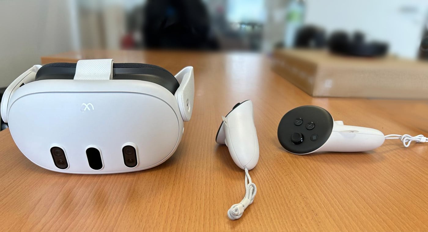 خوذة ميتا كويك 3 مع وحدة تحكم